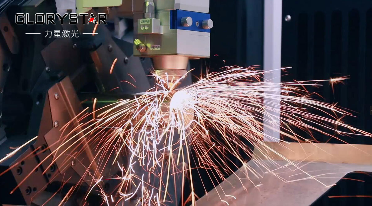 光纖激光切割機(jī)在實(shí)際應(yīng)用中優(yōu)勢解析