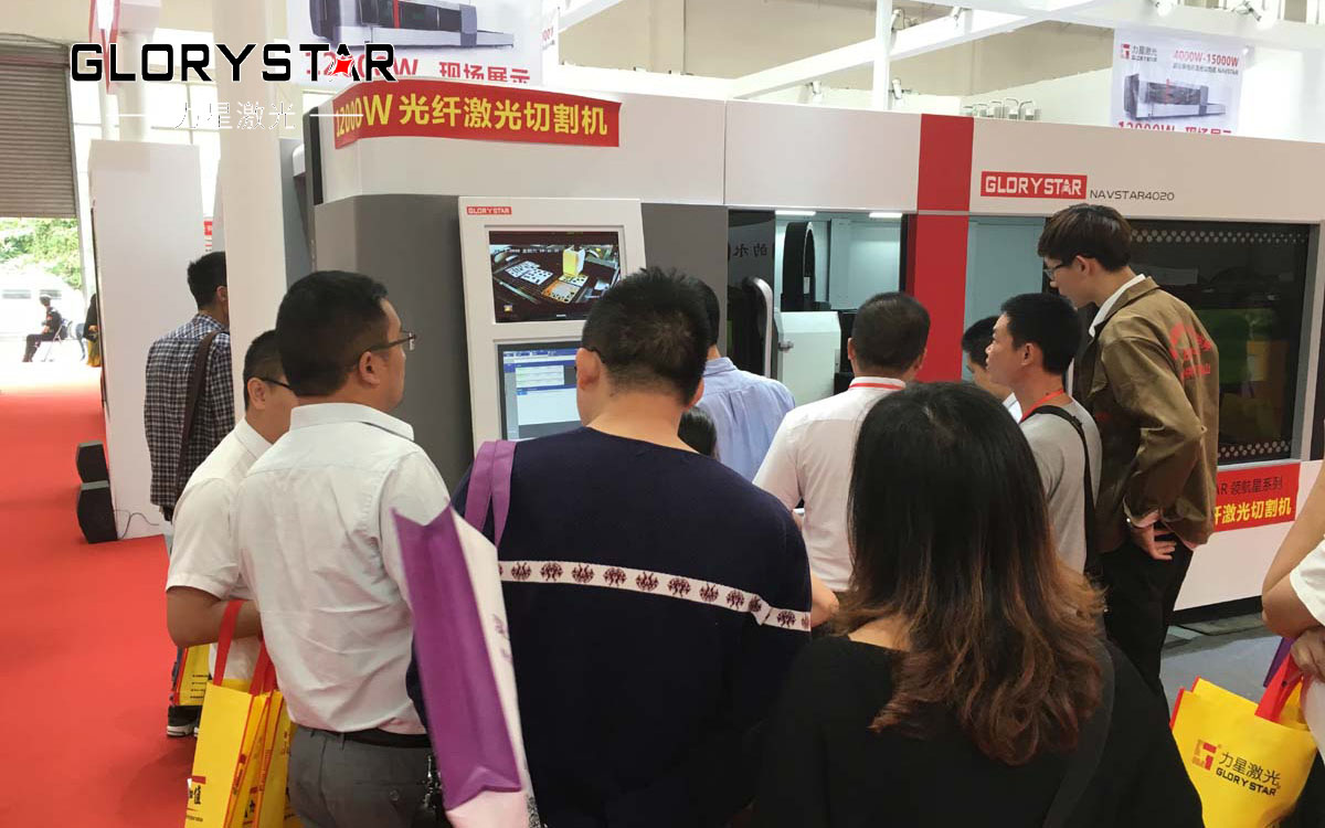 高功率光纖激光切割機(jī)亮相深圳國(guó)際金屬成型機(jī)床展 高功率光纖激光切割機(jī)亮相深圳國(guó)際金屬成型機(jī)床展