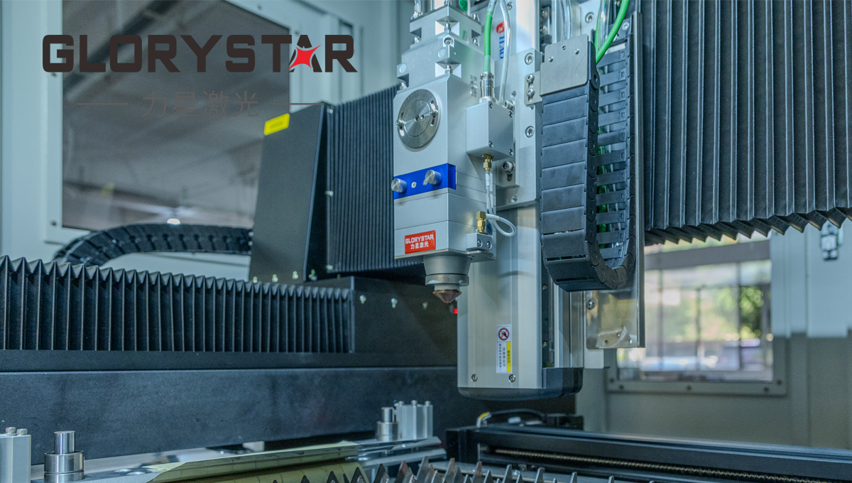 光纖激光切割機切割碳鋼時氣體的選擇,這幾點要記清楚! 光纖激光切割機切割碳鋼時氣體的選擇,這幾點要記清楚!