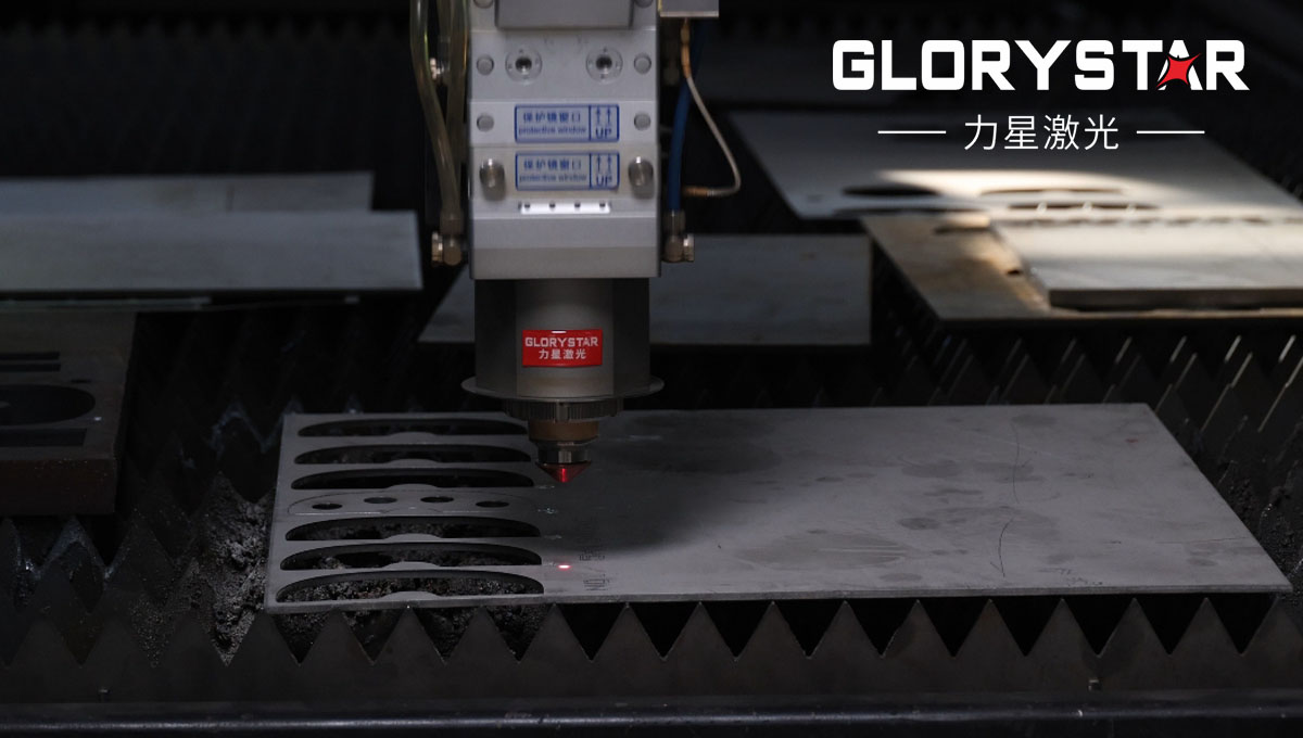 激光切割長條零件熱變形怎么處理呢?常見的有以下幾種方法 激光切割長條零件熱變形怎么處理呢?常見的有以下幾種方法