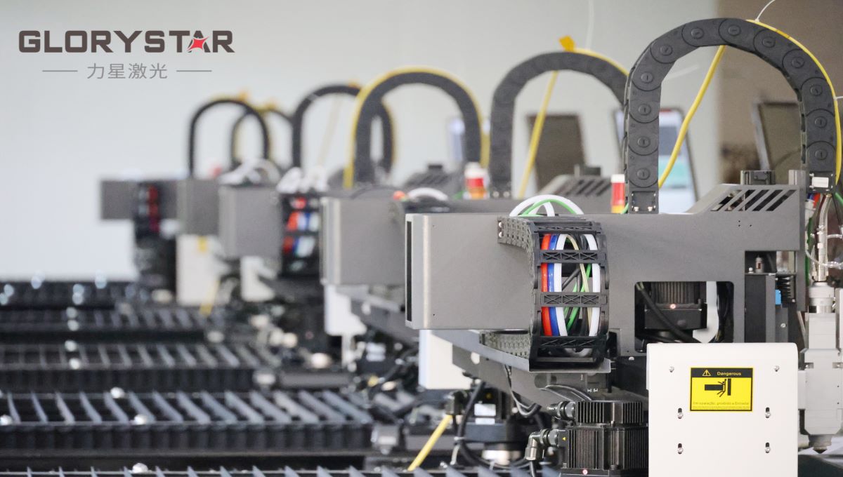 激光切割機(jī)鏡片出現(xiàn)油水怎么辦？看完你就學(xué)會